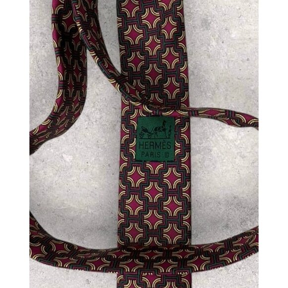 HERMÈS Silk Tie FRANCE 7331 EA Burgundy Green Geometric Monogram H W:3.4" EUC - Picture 4 of 6